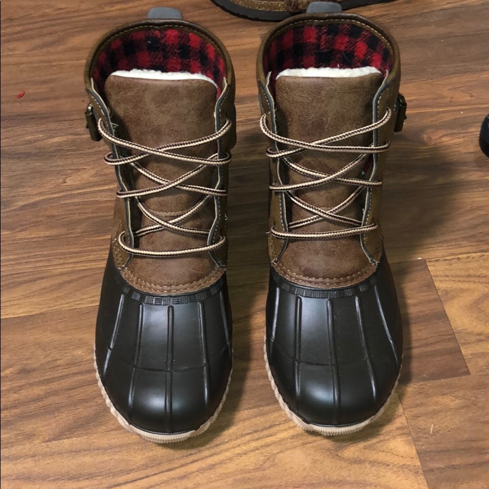 Duck boots Madden NYC